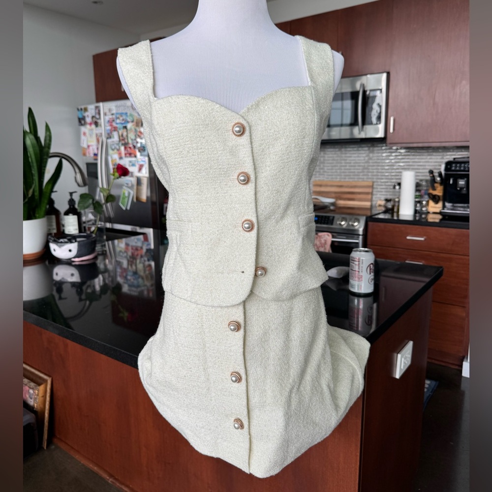 Few Moda Cream Button-Front Two-Piece Set - Picture 3 of 7